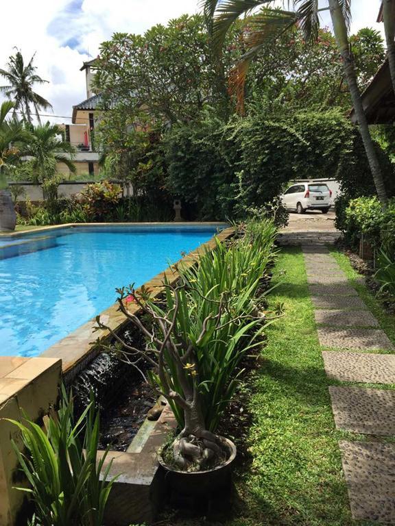 Villa Jaya Lovina  Exterior photo