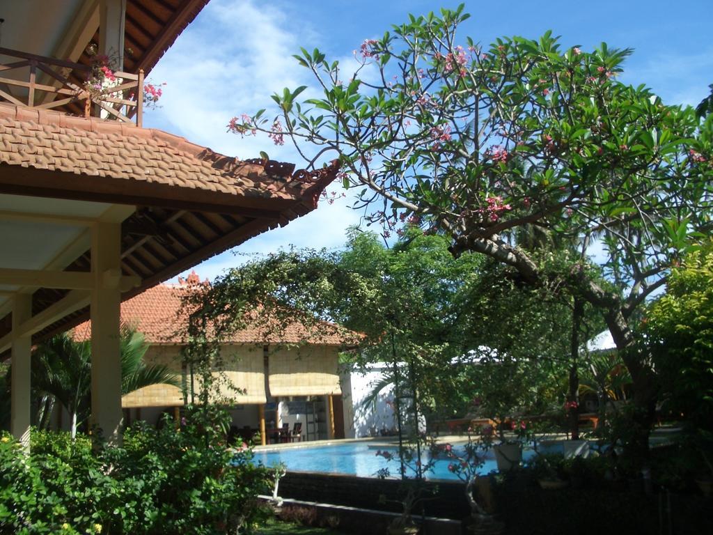 Villa Jaya Lovina  Exterior photo