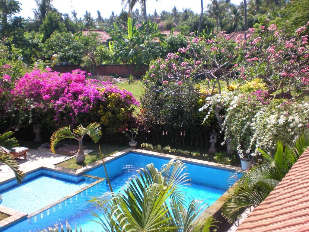 Villa Jaya Lovina  Exterior photo