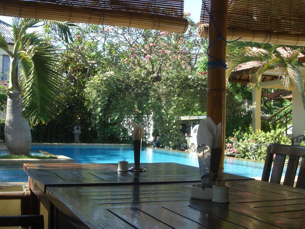 Villa Jaya Lovina  Exterior photo